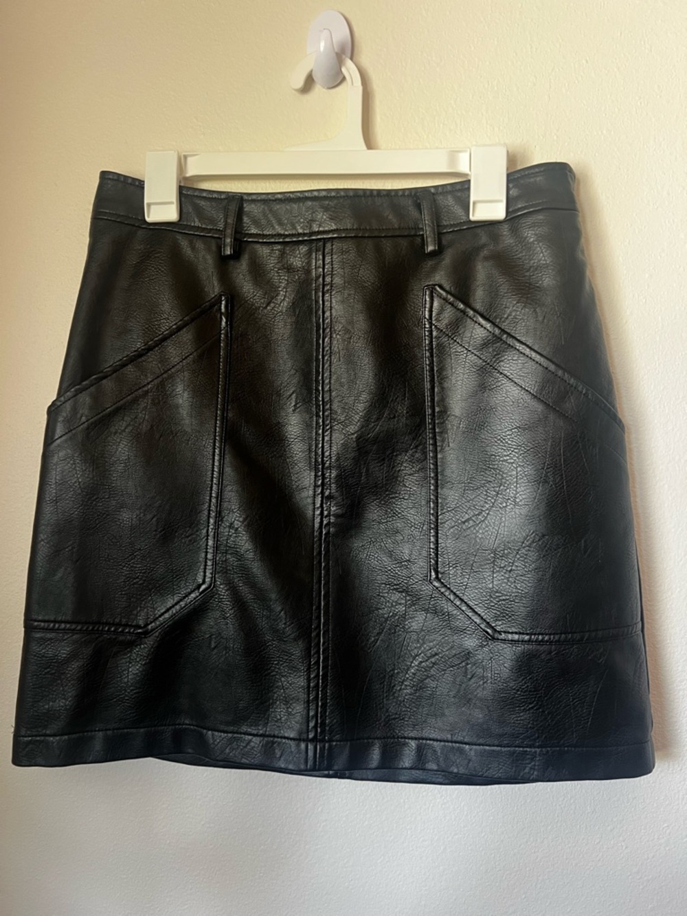Wishlist Apparel Faux Leather Mini Skirt Size L Black Pocket Detail High Waist